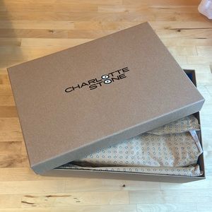 NWT Charlotte Stone Darby Sneakers Size 9